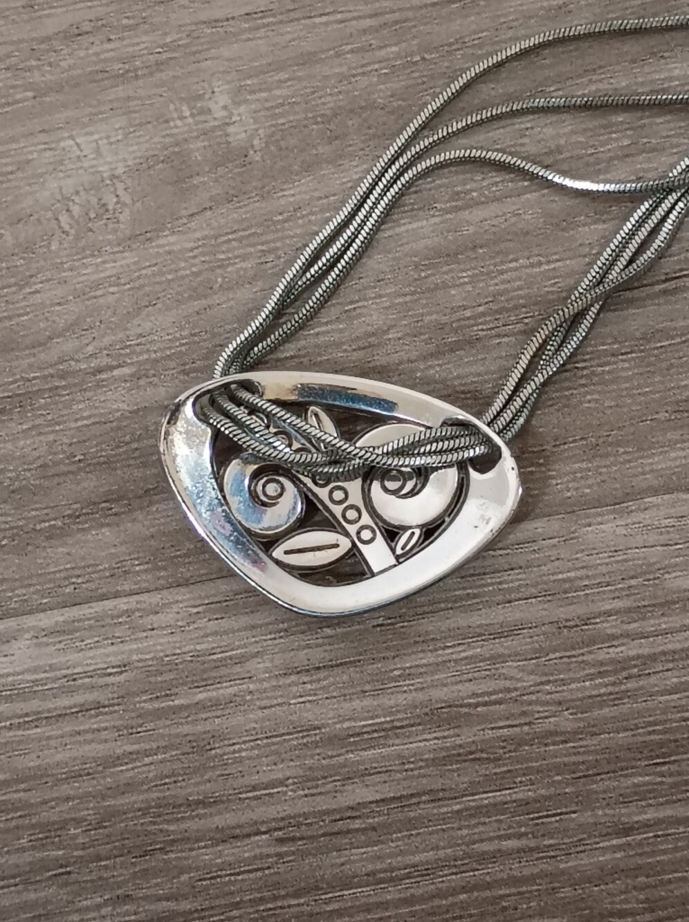 BRIGHTON 'Eve's Delight Short Leaf' Necklace Crystals Silver Plate 2-Strand 18" - Picture 5 of 7